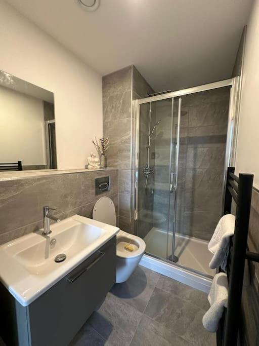 Stylish Central York Apartment Free Parking & Gym Zewnętrze zdjęcie
