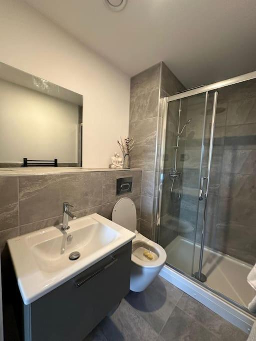 Stylish Central York Apartment Free Parking & Gym Zewnętrze zdjęcie